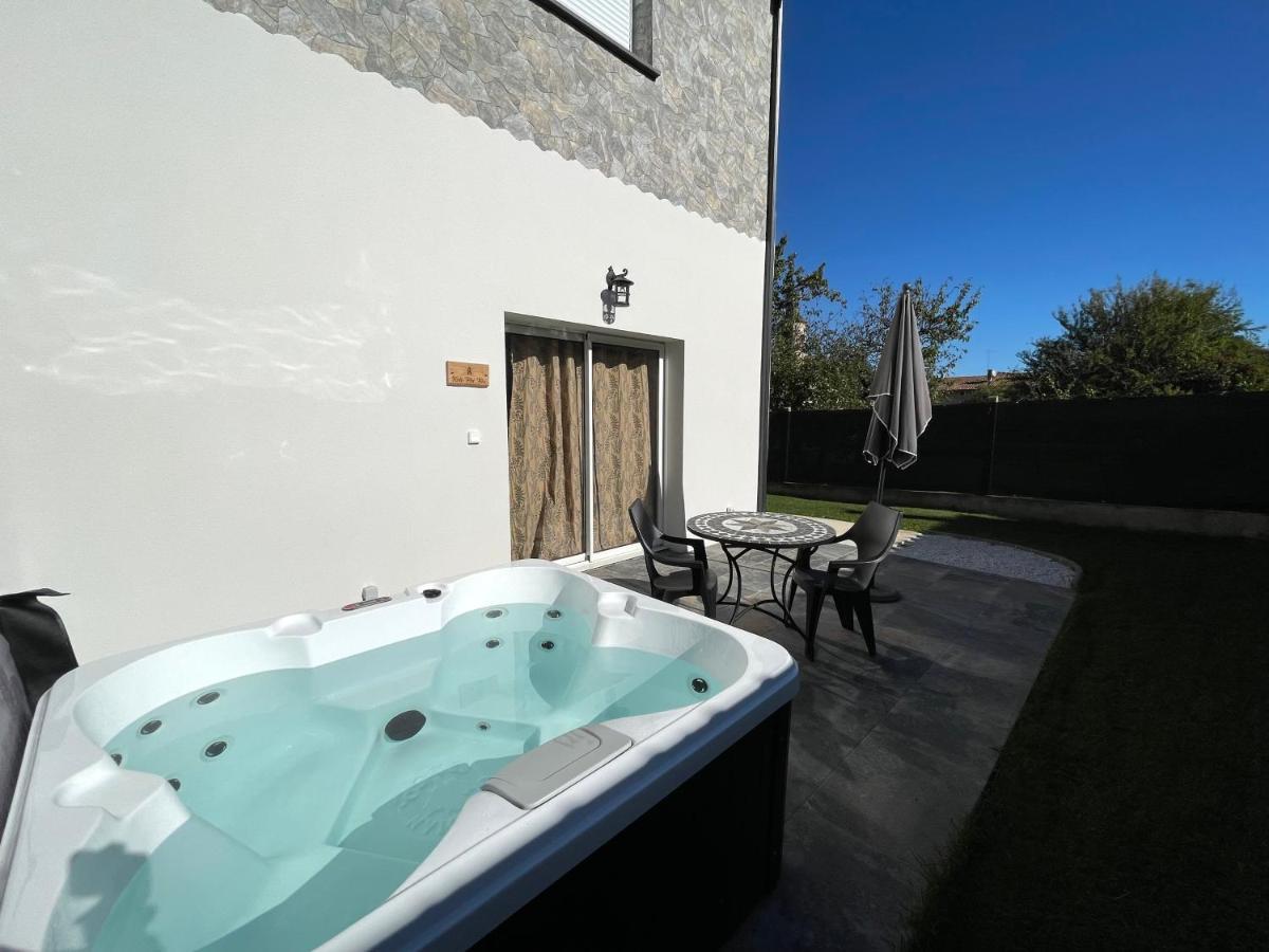 Siam Mahanakhon Appart & Spa Rieux-de-Pelleport المظهر الخارجي الصورة